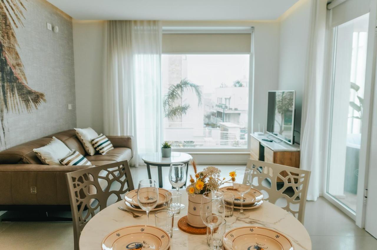 Apulialux Seaview Prestige Apt / Jacuzzi + Parking Apartment Polignano a Mare Exterior photo